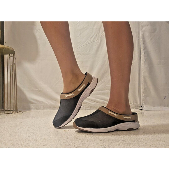 Easy Spirit Saddle Leather and Navy Travelport Denim Clogs Slip‎ On 11 M NWOT - Picture 8 of 9